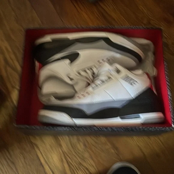 Jordan 3 Tinker Hatsfield - Picture 3 of 3